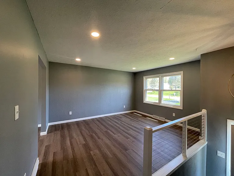 22016 Russet Dr — Photo 1