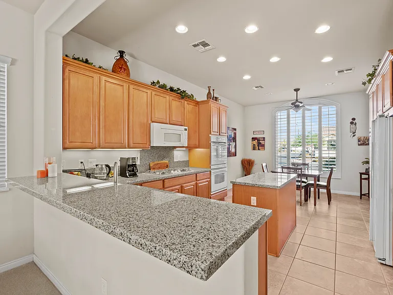 80097 Avenida Santa Olivia — Photo 11