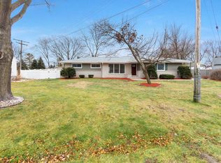 7213 Blackhawk Dr, Racine, WI 53402