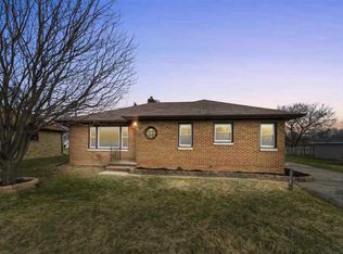 955 Appleton Rd, Menasha, WI 54952