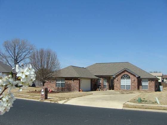1st image of 213 Turtle Creek Dr