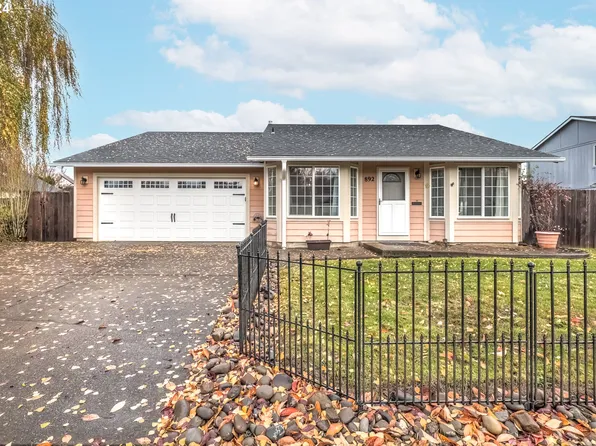 892 S Palmetto St, Cornelius, OR 97113