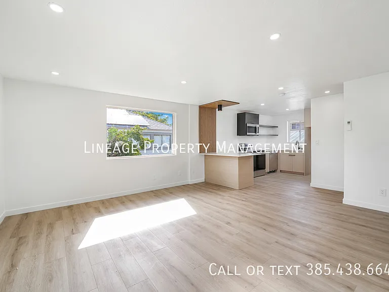 288 E Downington Ave — Photo 2