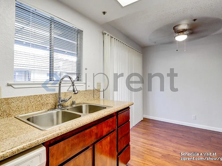3626 Hallelujah Ct #3 — Photo 9