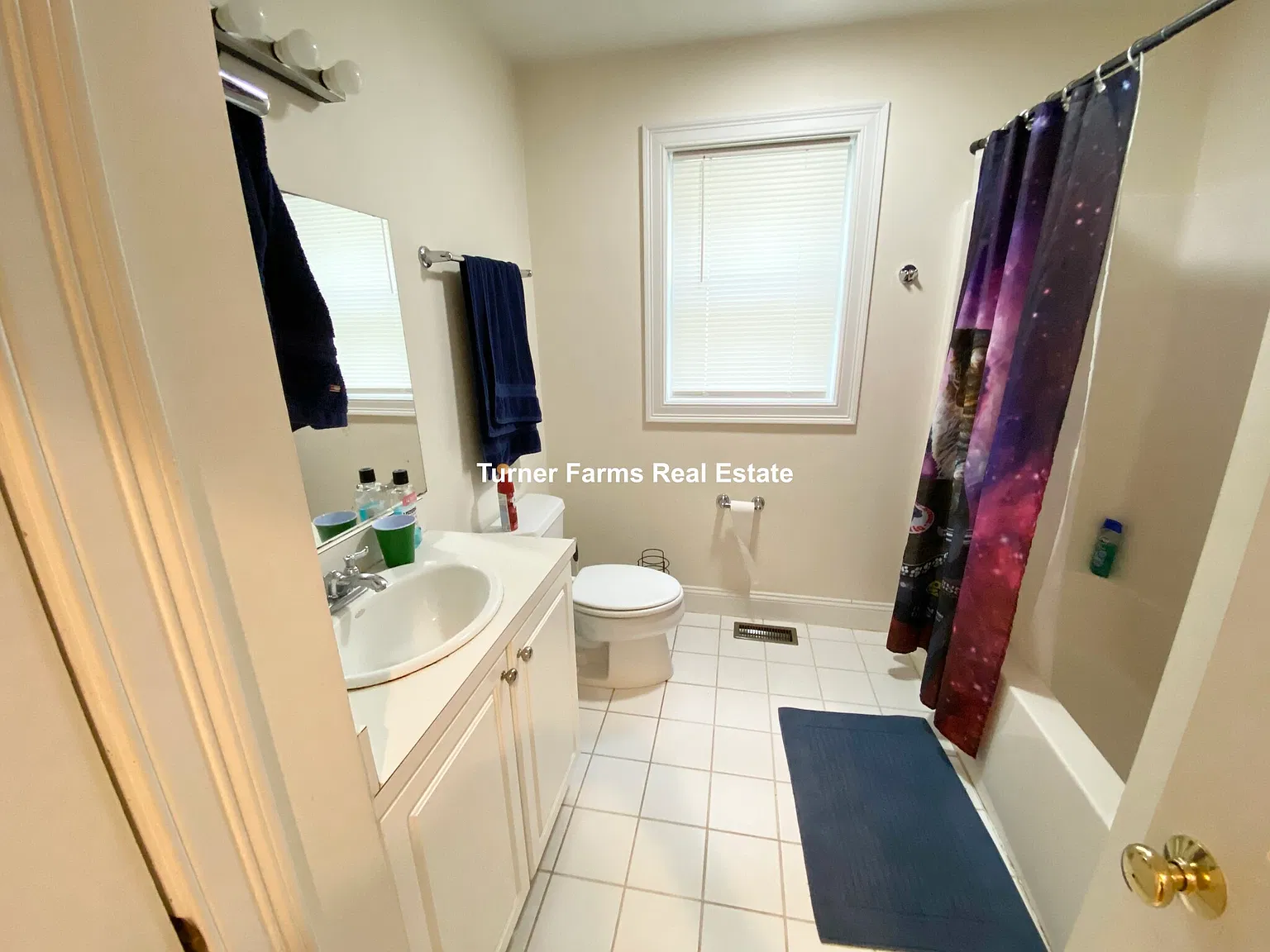 128 Hillside St — Photo 4
