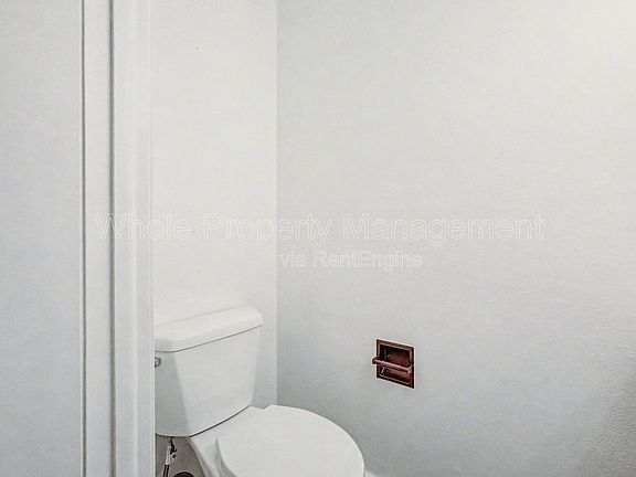 4th image of 9037 E Nassau Ave
