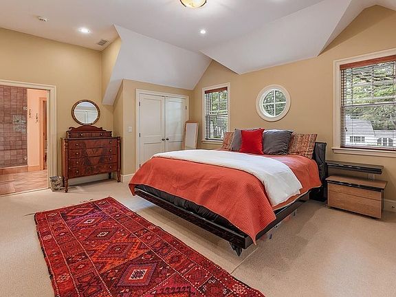 Master bedroom 2nd floor