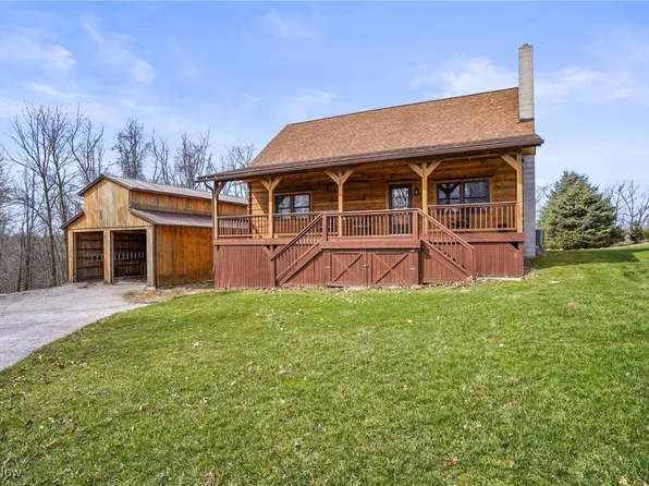 14076 Baymount Dr NE, Paris, OH 44669