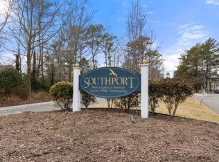 2 Pacific Ave, Mashpee, MA 02649