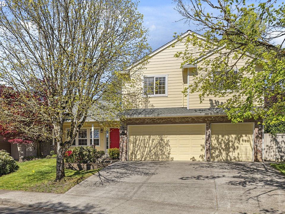 1st image of 18404 SE 37th Cir