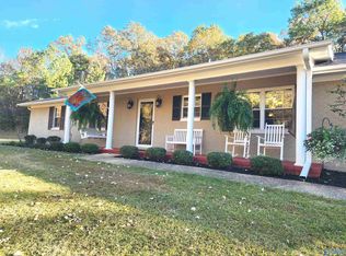 556 Mormon Hollow Rd, Sulligent, AL 35586