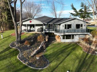 E7451 Red Oak Rd, Fremont, WI 54940