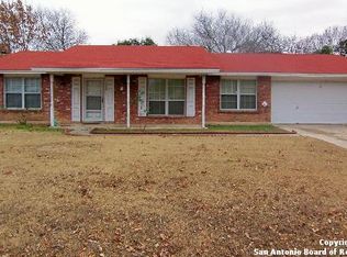 11162 El Sendero St, San Antonio, TX 78233