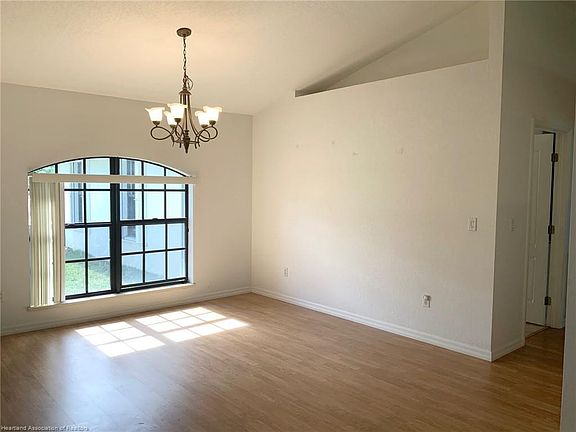 3rd image of 427 Lake August Dr