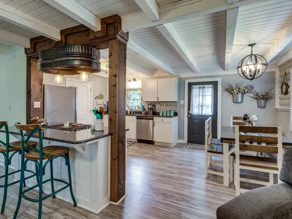 7547 Elm Springs Rd, Orlinda, TN 37141