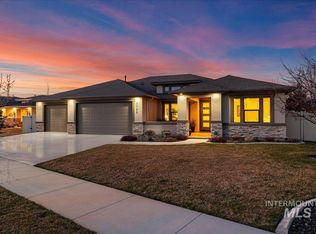 1720 W Monument Dr, Meridian, ID 83646