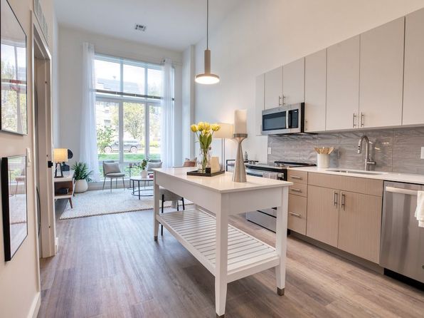 440 Hamilton Ave #2B-2BA-981SQFT