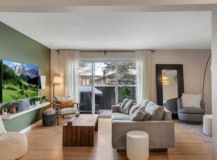 9803 N 24th St SW #102, Calgary, AB T2V1S5