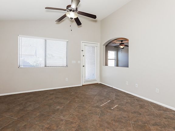 3rd image of 29420 N Blackfoot Daisy Dr