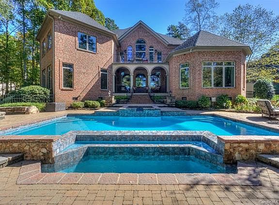2nd image of 8896 Beach Bluff Ct