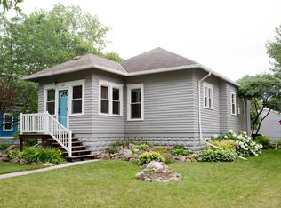 220 Elm St, Kindred, ND 58051