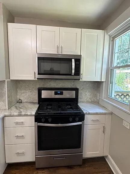 432 Kenneth Sq — Photo 9