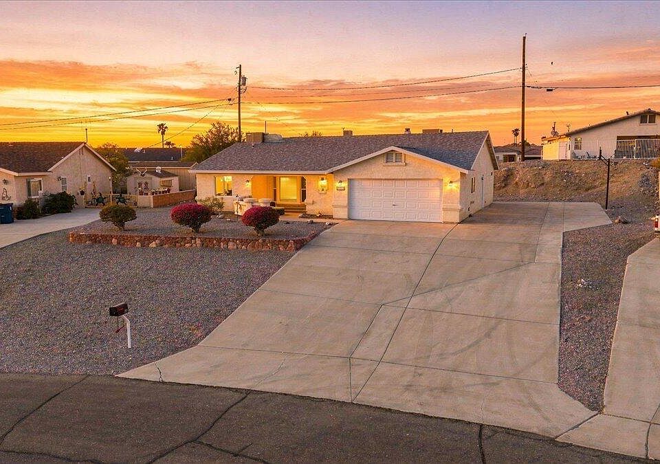 1st image of 3019 Green Acres Dr