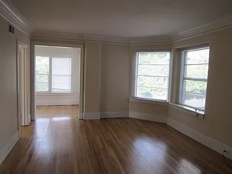 2nd image of 1108 28th St S APT 8