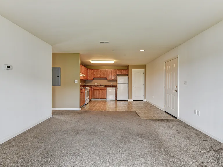 Friendship Village Apartments — Photo 19
