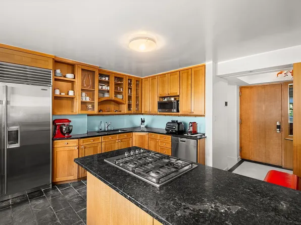 245 E 87th St #Penthouse, New York, NY 10128