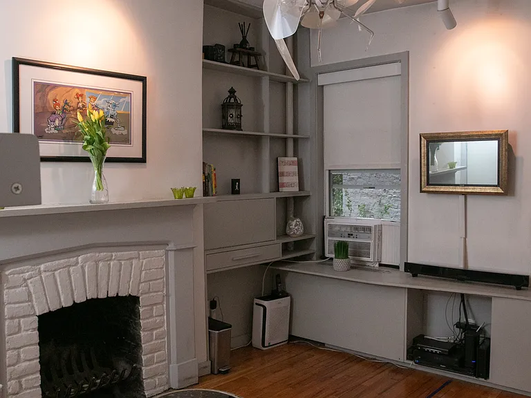 118 Perry St #J41 — Photo 4