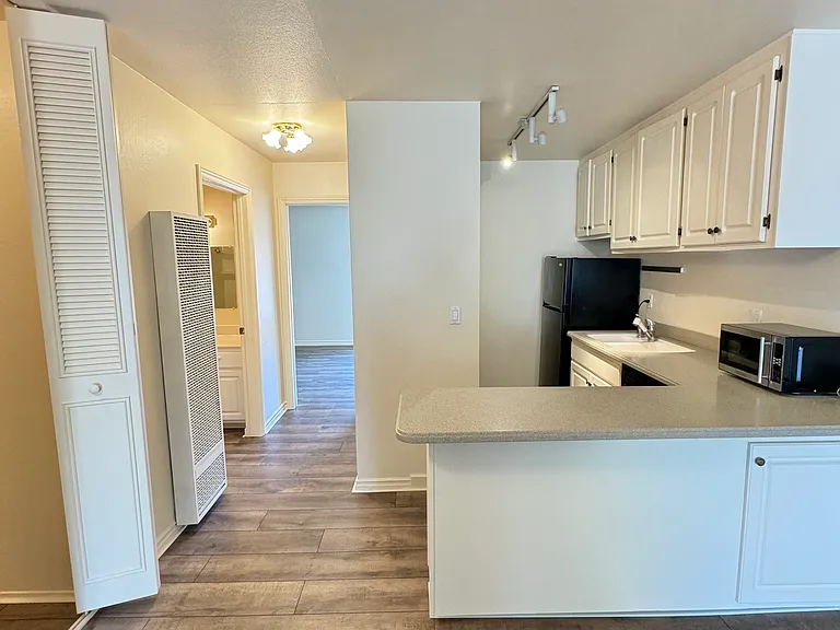 2562 Walnut Blvd #82 — Photo 4