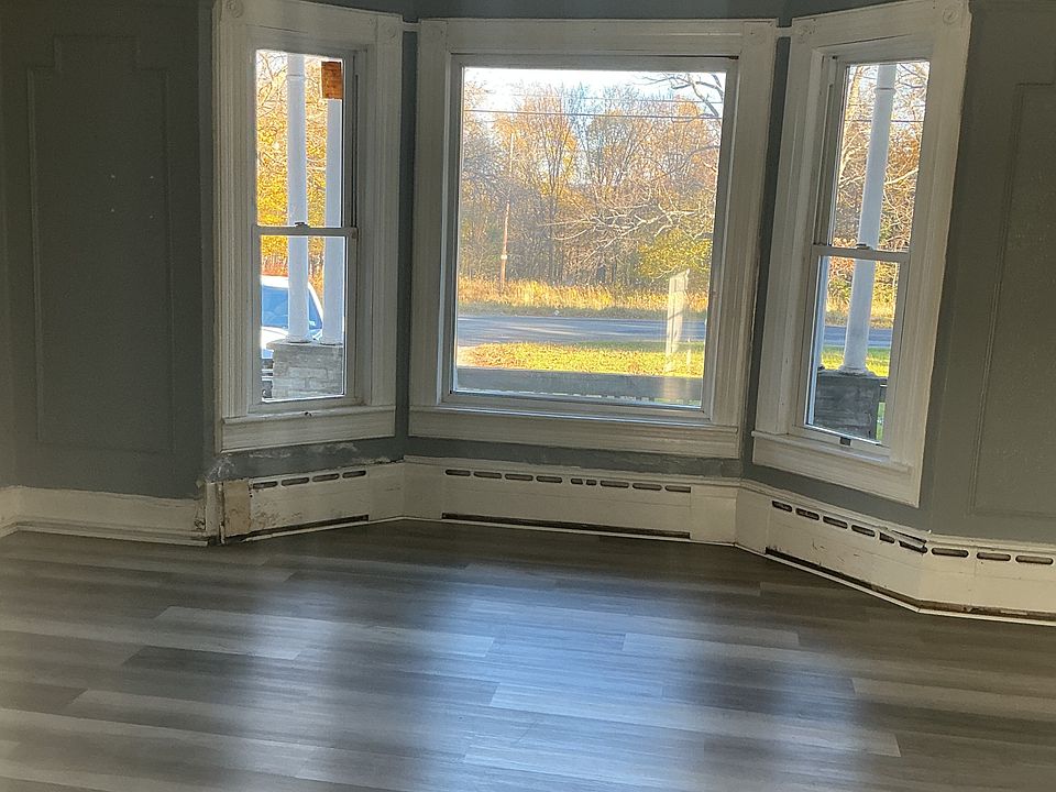 1st image of 90 Champlin Ave APT 1