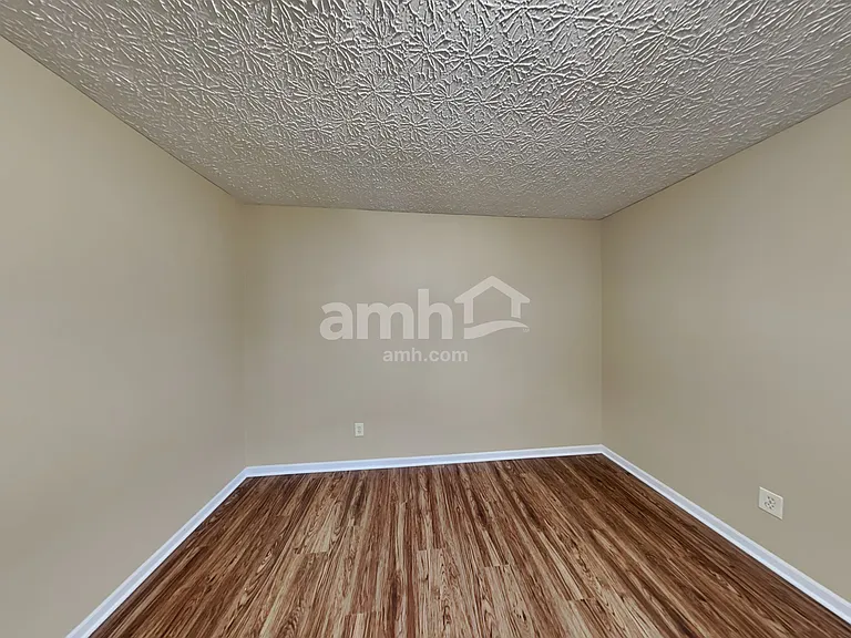 4460 Landmark Rd — Photo 20