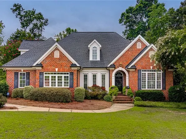 345 Susanna Dr, Kernersville, NC 27284