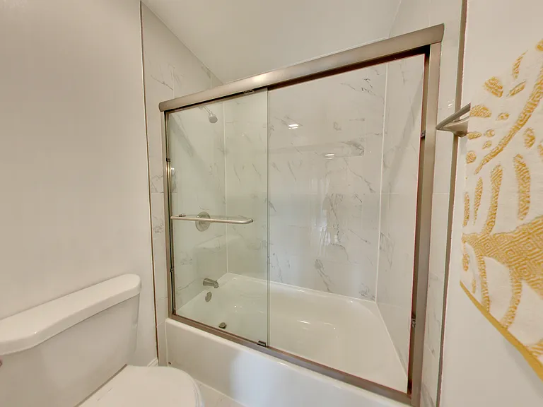 378 Van Buren - Renovated 2bed and 1bed units - Beautiful Building! — Photo 27