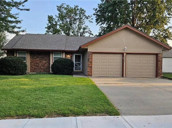2213 NW 84th Ter, Kansas City, MO 64154