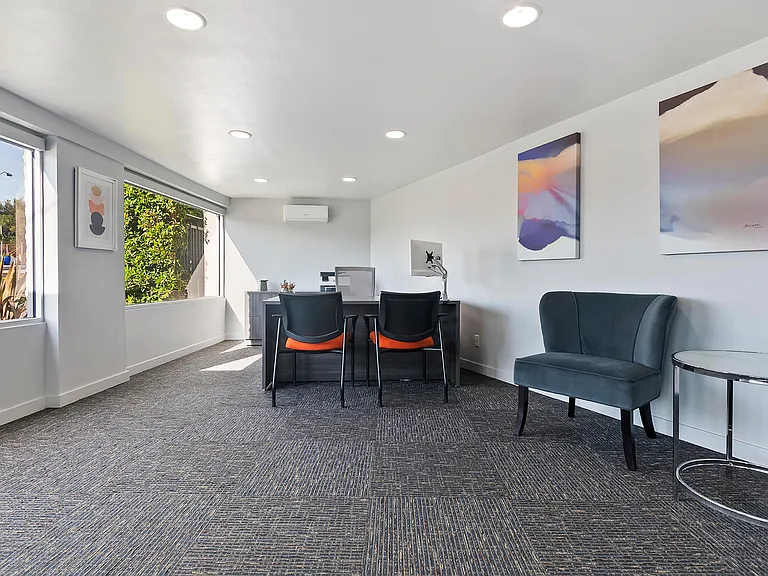 Mission Pointe Apartment Homes — Photo 6