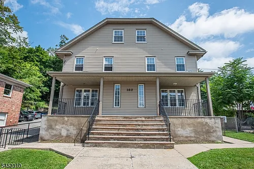 160 Bloomfield Ave #B Photo 1
