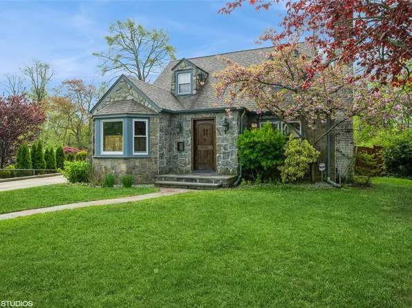 694 Lakeside Drive, Baldwin, NY 11510