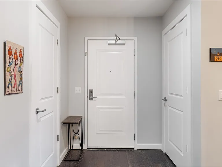 2545 Penn Ave #208 — Photo 11
