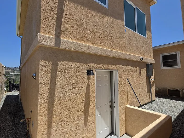 6328 Cleo St — Photo 2