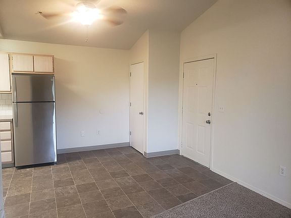 5th image of 120 SE 143rd Ave APT 10