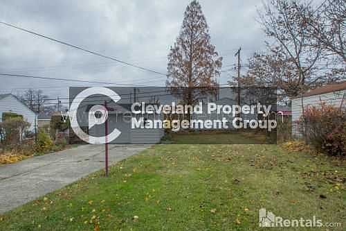 2nd image of 16805 Lotus Dr