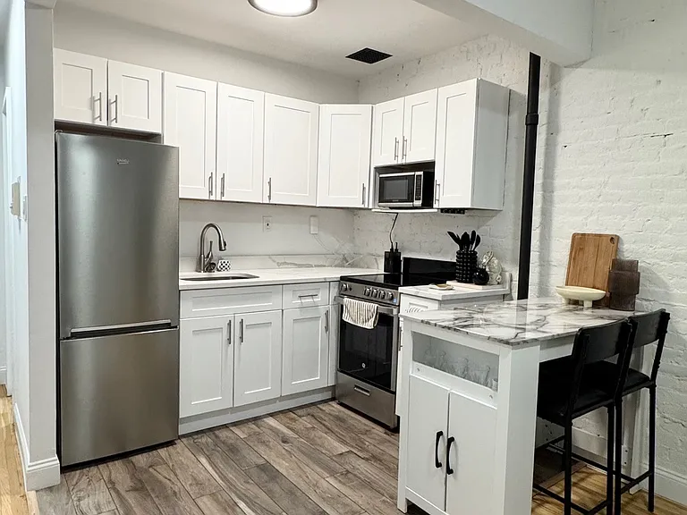 19 E 21st St #3C — Photo 5