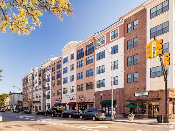 125 W Main St APT 106