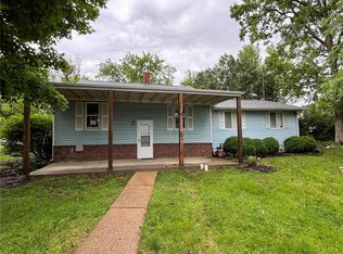 1218 Forest Hills Dr, Saint Clair, MO 63077