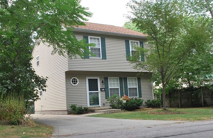 718 Chestnut