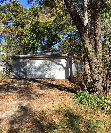 5th image of 21662 W Grand Ave