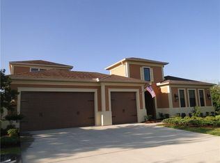 32040 Pinfeld Dr, Wesley Chapel, FL 33543